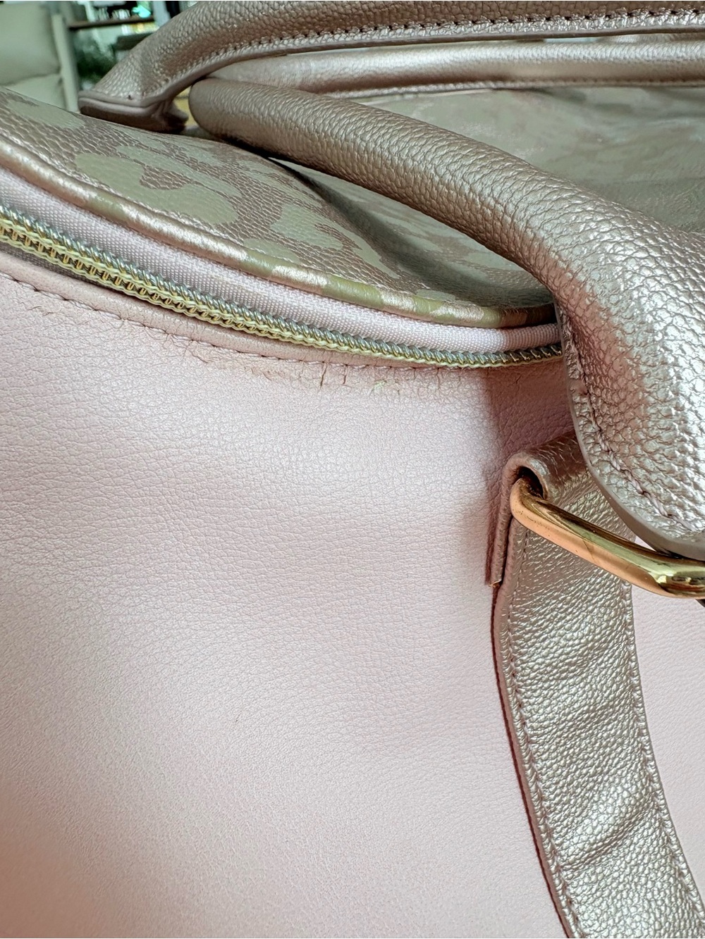 Adorable Hollis Lux Weekender Bag, Blush & Rose Gold - Picture 7 of 12